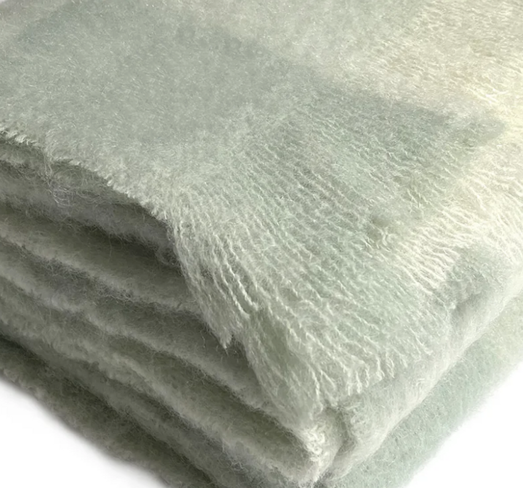 Luxurious Ingubo Mohair Wool Blanket Throw 180x130cm – Avocado Checkered Pastel Green